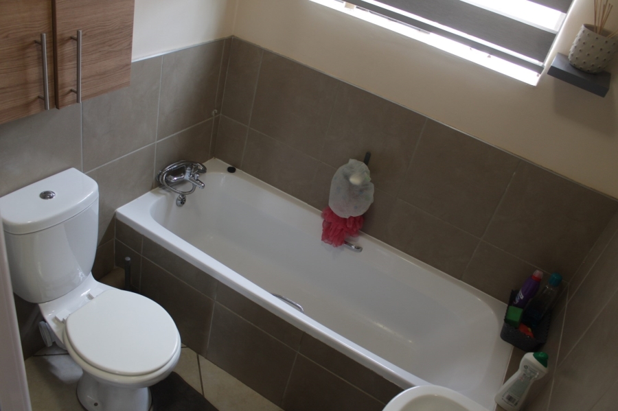 2 Bedroom Property for Sale in Sagewood Gauteng