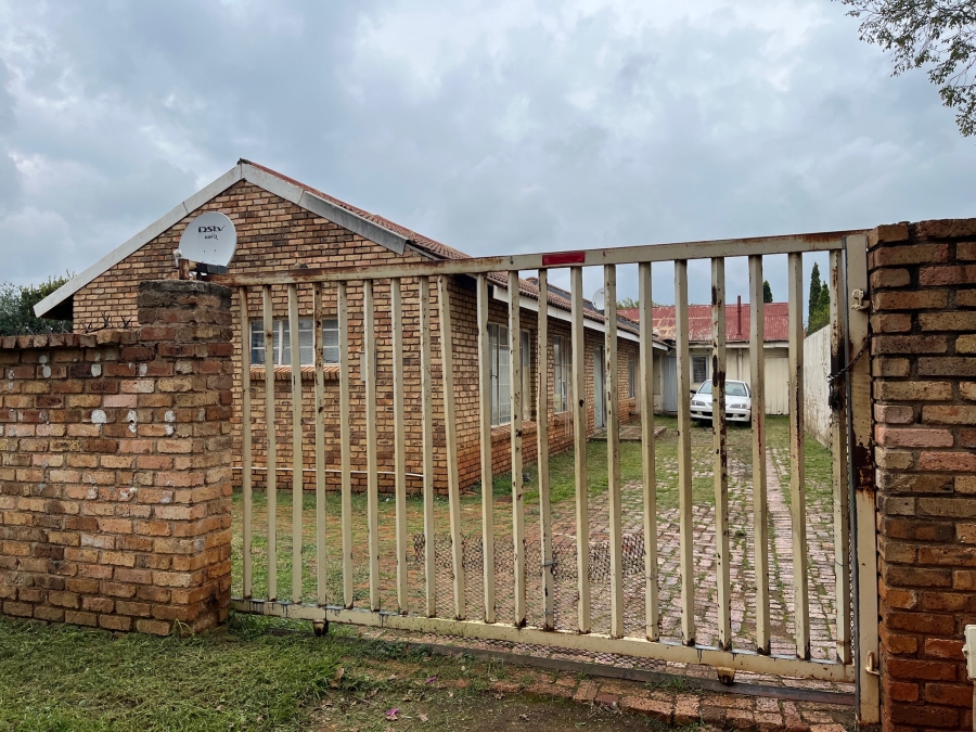 4 Bedroom Property for Sale in Edenvale Central Gauteng