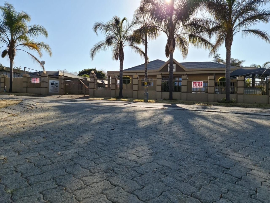 5 Bedroom Property for Sale in Edenvale Central Gauteng