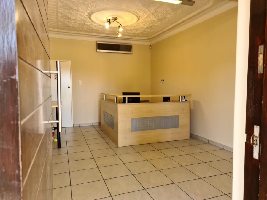 5 Bedroom Property for Sale in Edenvale Central Gauteng