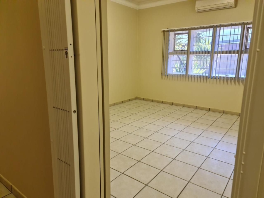 5 Bedroom Property for Sale in Edenvale Central Gauteng