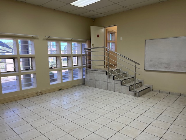 5 Bedroom Property for Sale in Edenvale Central Gauteng