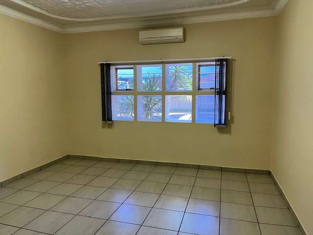 5 Bedroom Property for Sale in Edenvale Central Gauteng