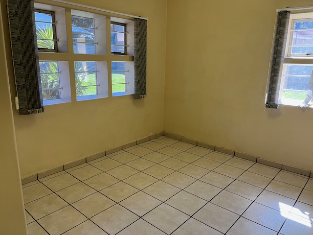 5 Bedroom Property for Sale in Edenvale Central Gauteng