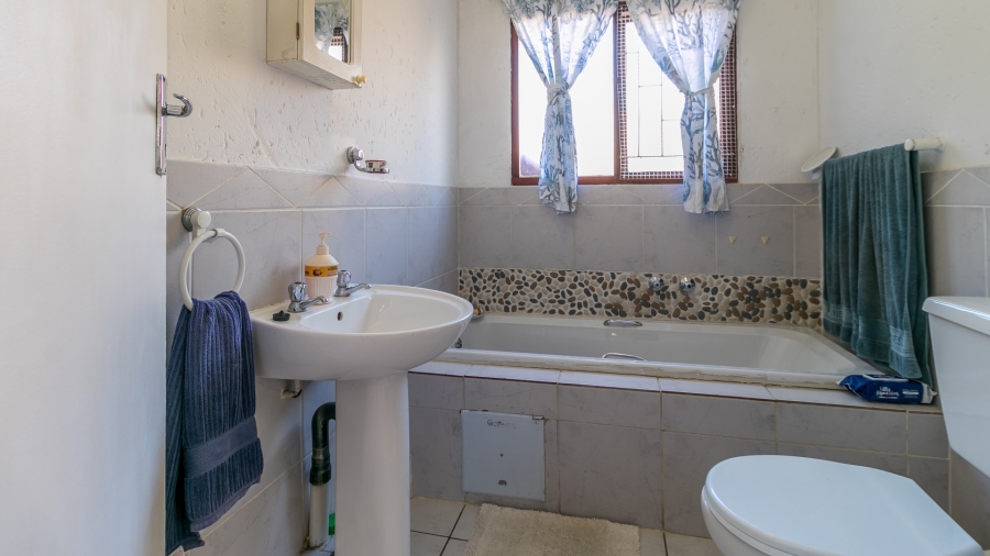 2 Bedroom Property for Sale in Bromhof Gauteng