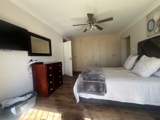 5 Bedroom Property for Sale in Alberante Gauteng
