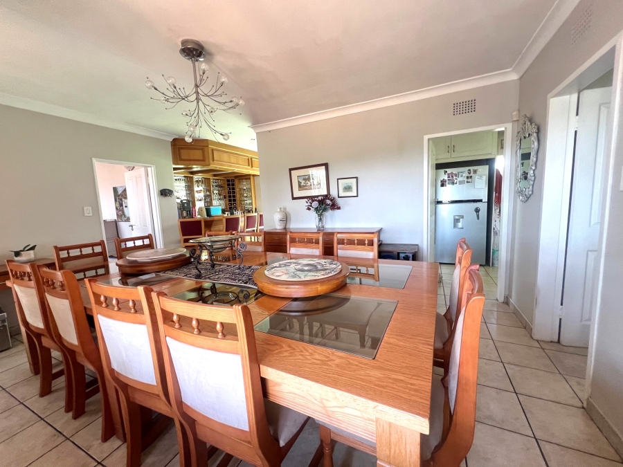 5 Bedroom Property for Sale in Alberante Gauteng