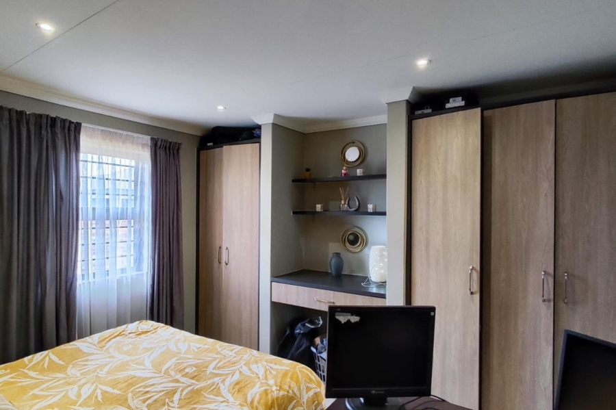 3 Bedroom Property for Sale in Lion Pride Gauteng