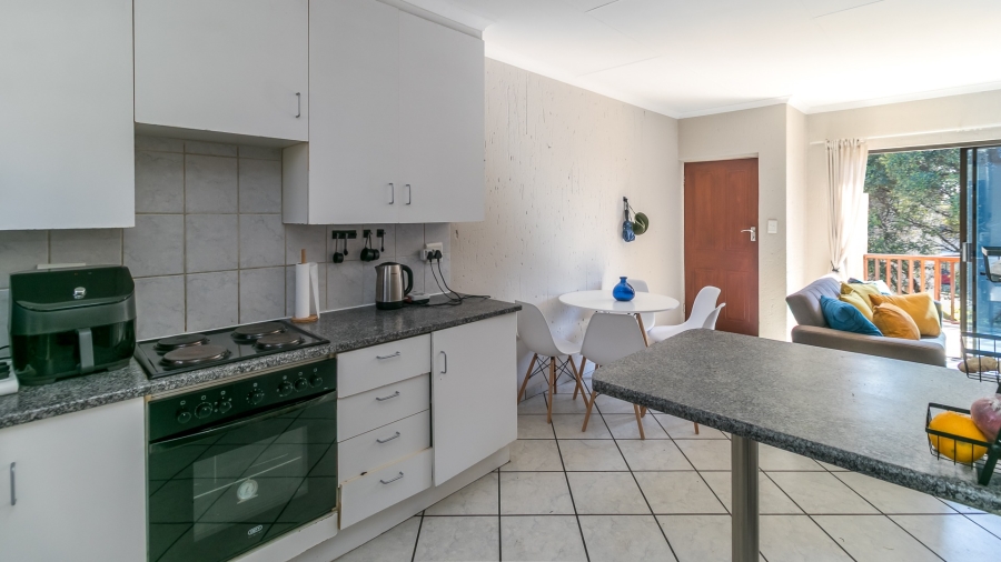 To Let 2 Bedroom Property for Rent in Buccleuch Gauteng