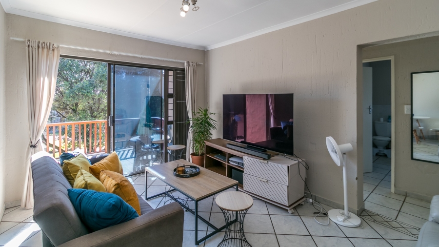 To Let 2 Bedroom Property for Rent in Buccleuch Gauteng