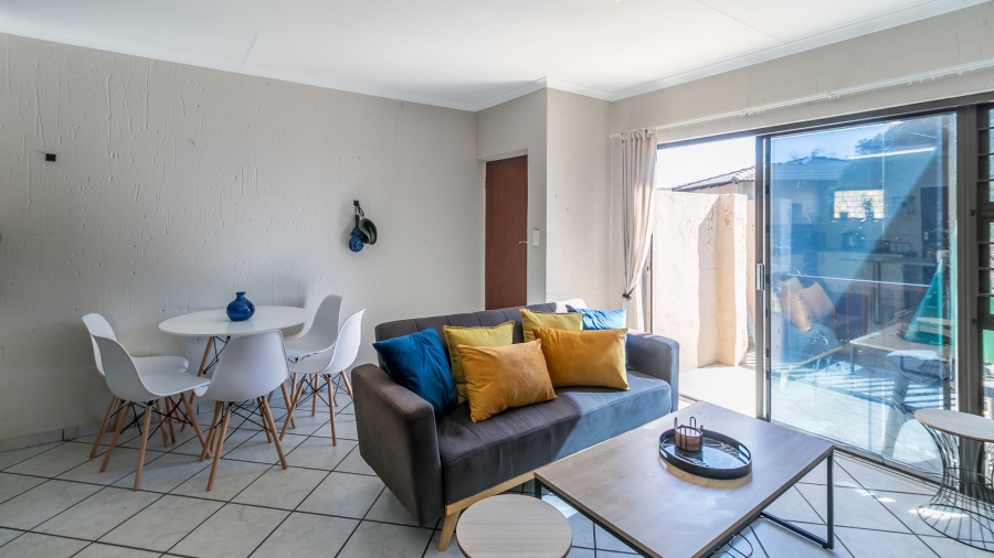 To Let 2 Bedroom Property for Rent in Buccleuch Gauteng