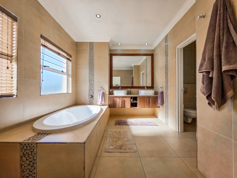 4 Bedroom Property for Sale in Lynnwood Gauteng