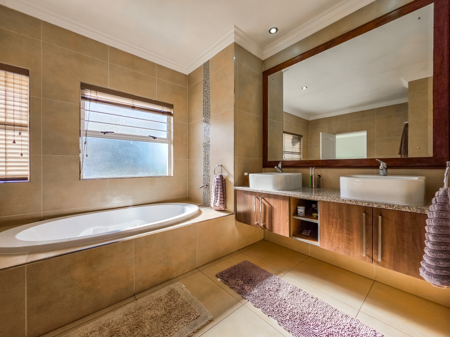 4 Bedroom Property for Sale in Lynnwood Gauteng