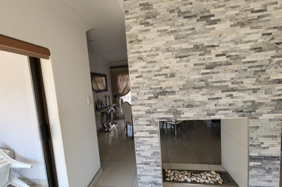 To Let 3 Bedroom Property for Rent in Helderwyk Gauteng