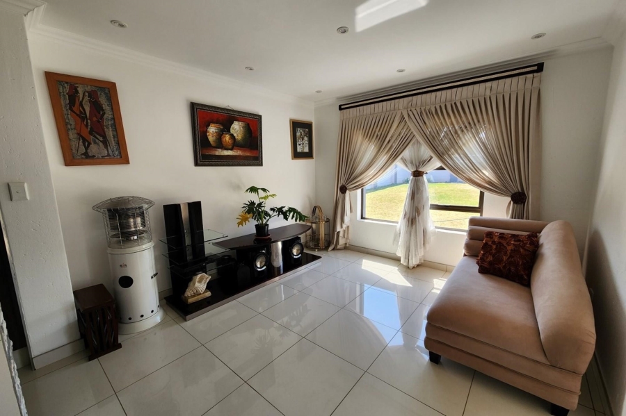 To Let 3 Bedroom Property for Rent in Helderwyk Gauteng