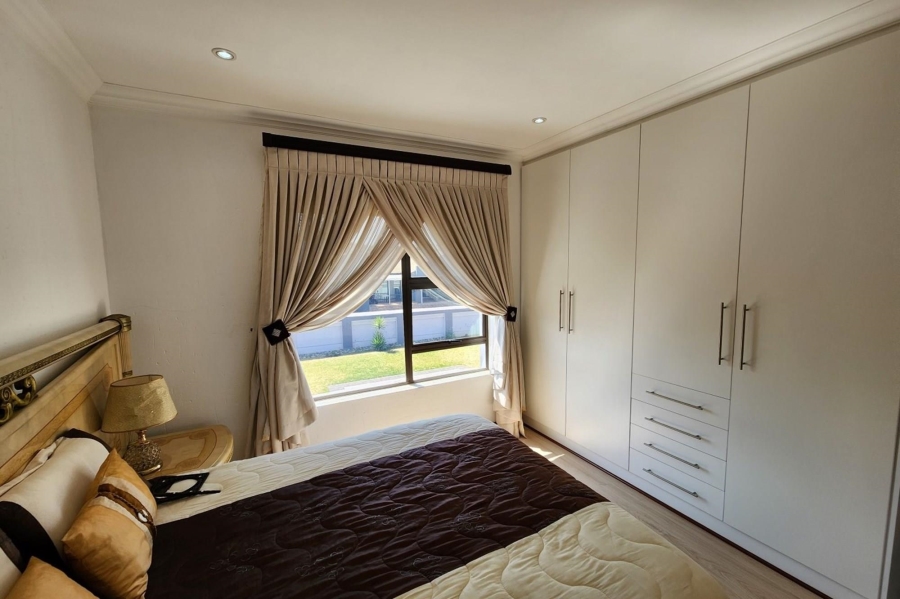 To Let 3 Bedroom Property for Rent in Helderwyk Gauteng