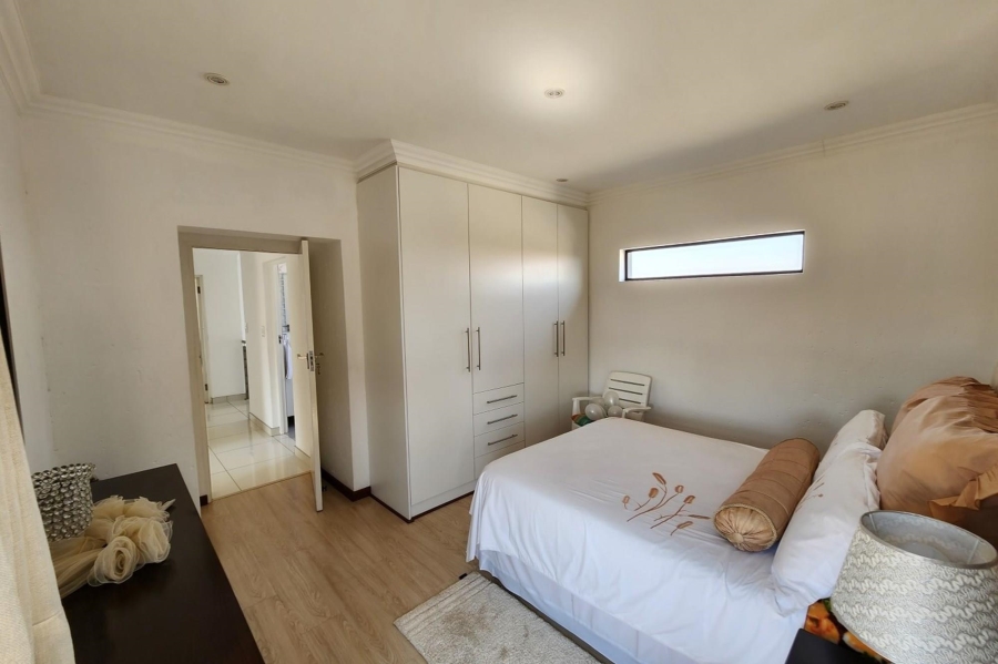 To Let 3 Bedroom Property for Rent in Helderwyk Gauteng
