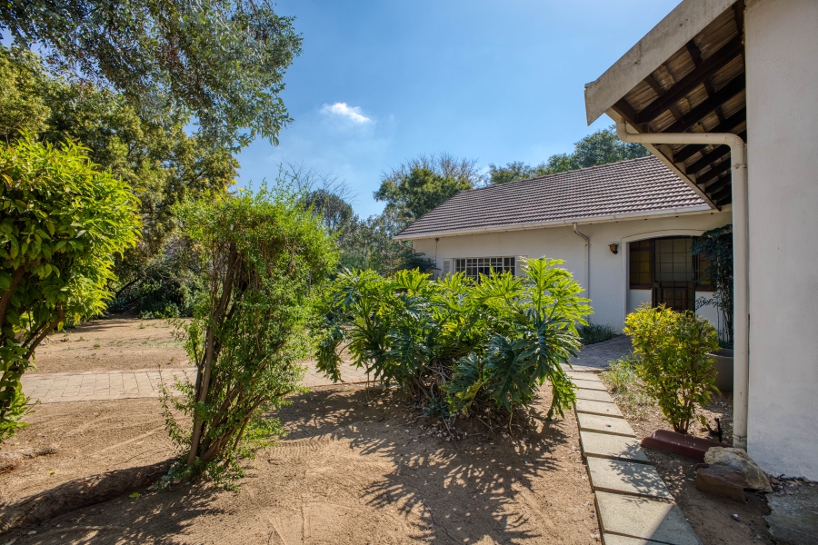 To Let 4 Bedroom Property for Rent in Chartwell Gauteng