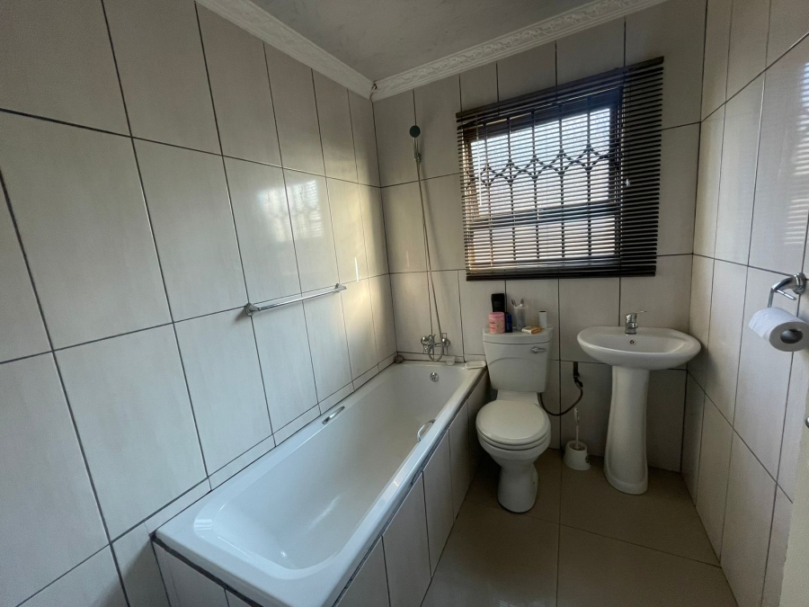 3 Bedroom Property for Sale in Vanderbijlpark CE 4 Gauteng