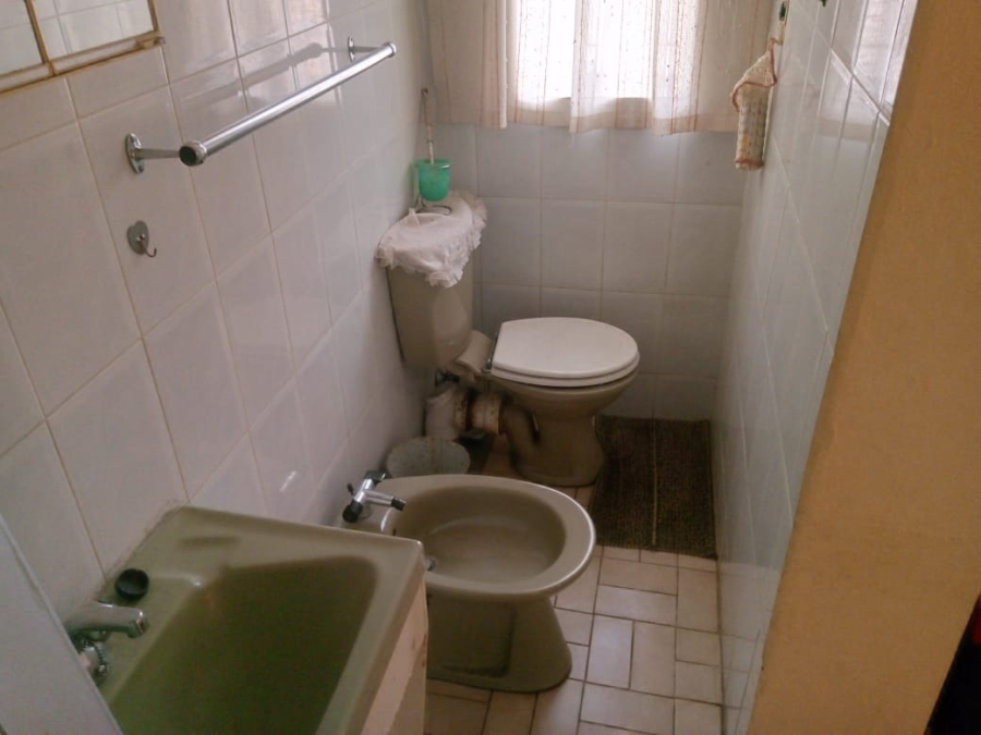 4 Bedroom Property for Sale in Rosettenville Gauteng