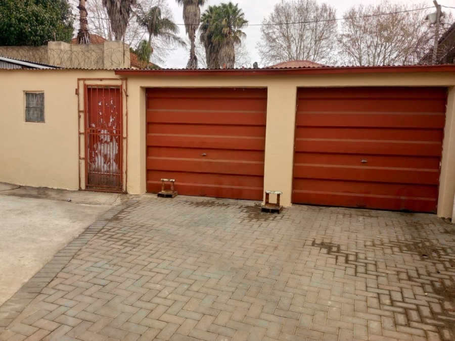 4 Bedroom Property for Sale in Rosettenville Gauteng