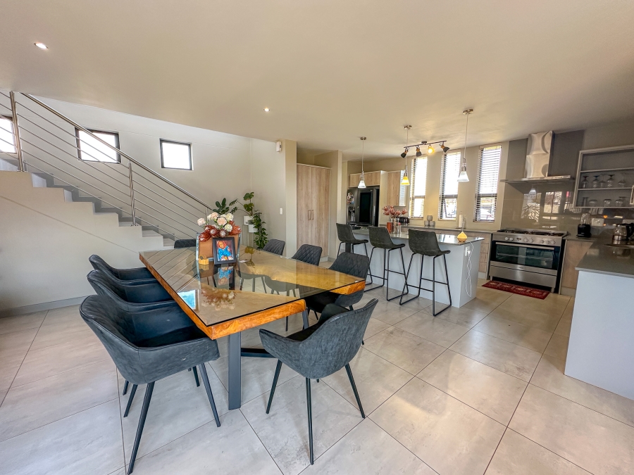 4 Bedroom Property for Sale in Midstream Meadows Gauteng