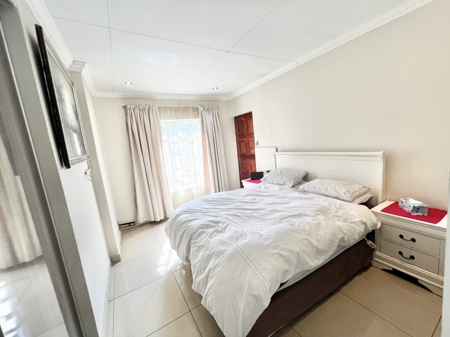 3 Bedroom Property for Sale in Kyalami Hills Gauteng