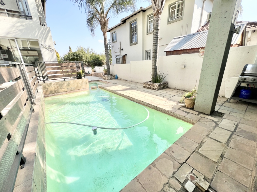 3 Bedroom Property for Sale in Kyalami Hills Gauteng