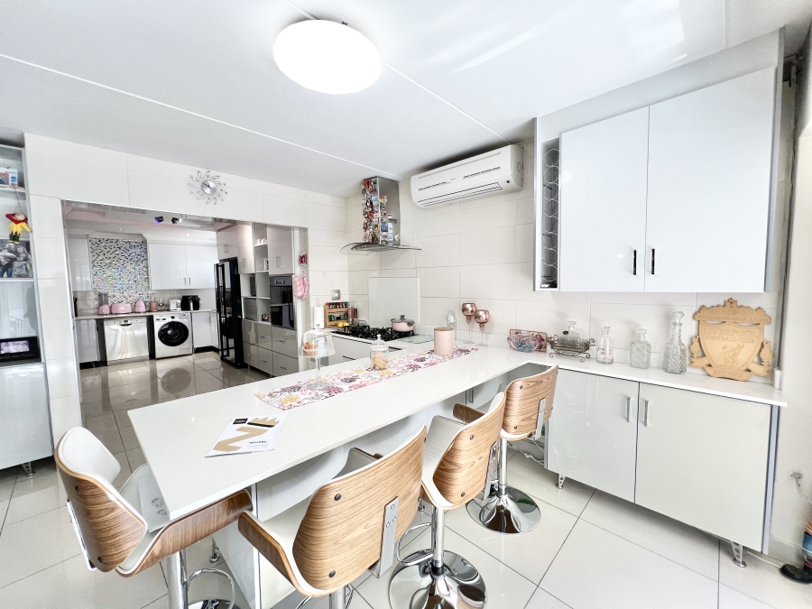 3 Bedroom Property for Sale in Kyalami Hills Gauteng