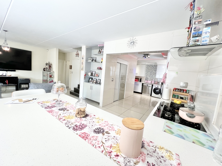 3 Bedroom Property for Sale in Kyalami Hills Gauteng