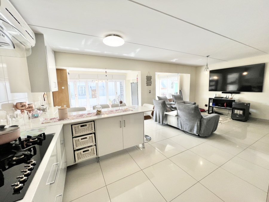 3 Bedroom Property for Sale in Kyalami Hills Gauteng