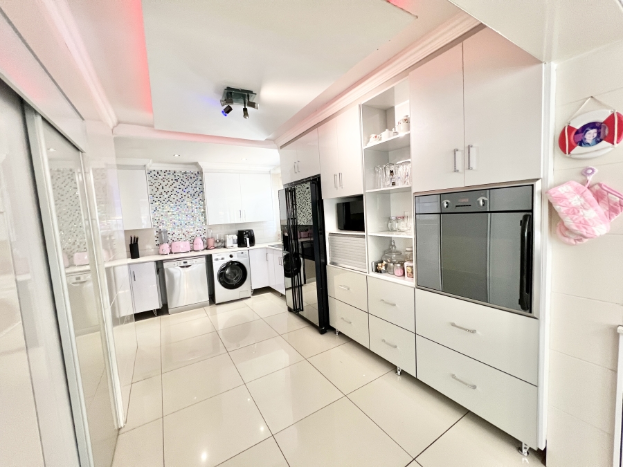 3 Bedroom Property for Sale in Kyalami Hills Gauteng
