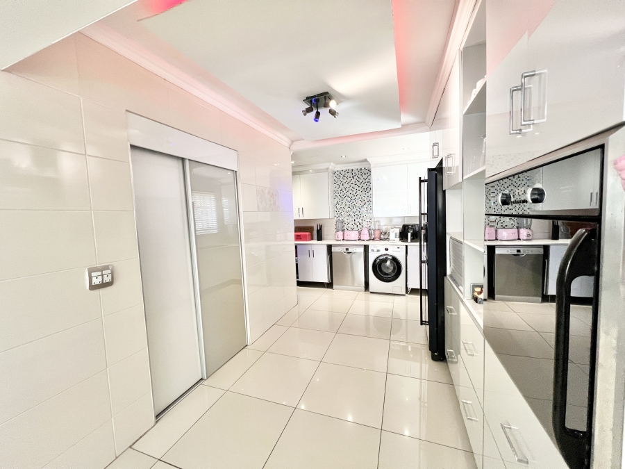 3 Bedroom Property for Sale in Kyalami Hills Gauteng