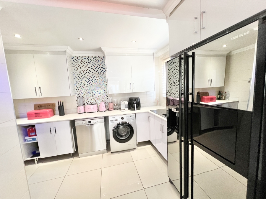 3 Bedroom Property for Sale in Kyalami Hills Gauteng