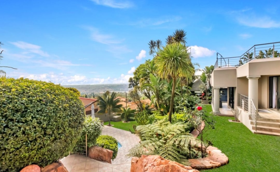 4 Bedroom Property for Sale in Little Falls Gauteng