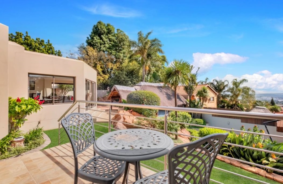 4 Bedroom Property for Sale in Little Falls Gauteng