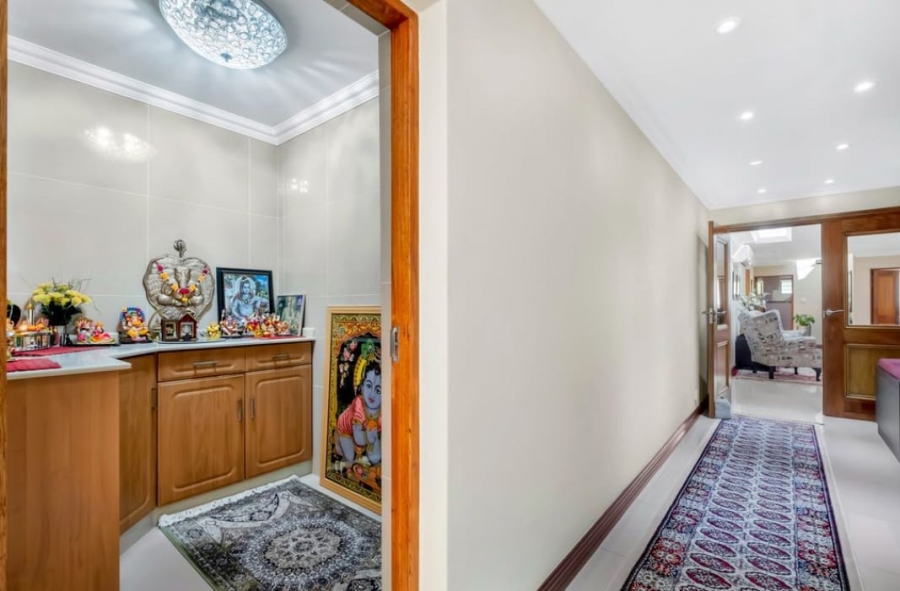 4 Bedroom Property for Sale in Little Falls Gauteng