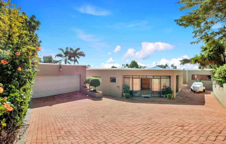 4 Bedroom Property for Sale in Little Falls Gauteng