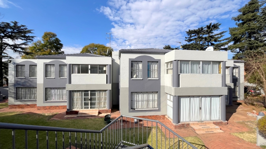 3 Bedroom Property for Sale in Parkhill Gardens Gauteng