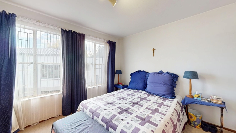 3 Bedroom Property for Sale in Parkhill Gardens Gauteng