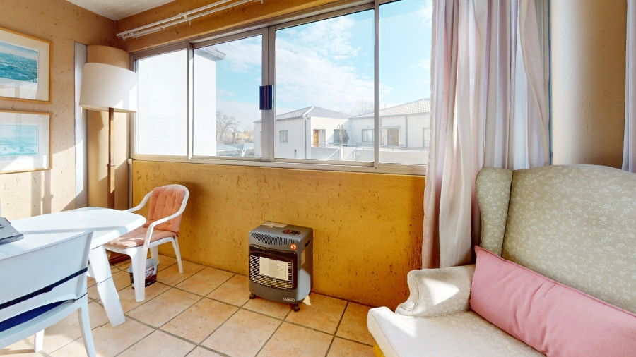 3 Bedroom Property for Sale in Parkhill Gardens Gauteng