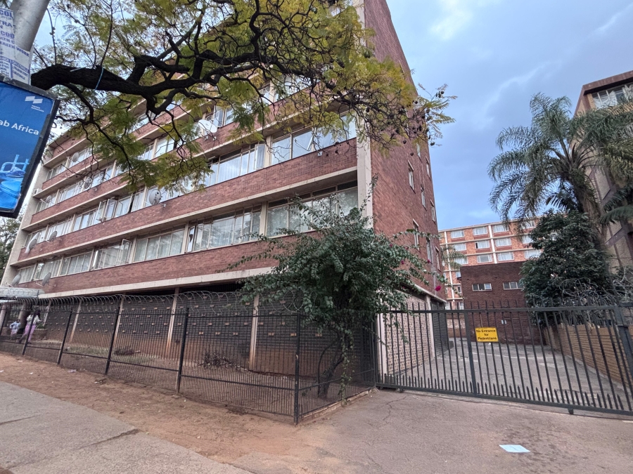 2 Bedroom Property for Sale in Sunnyside Gauteng