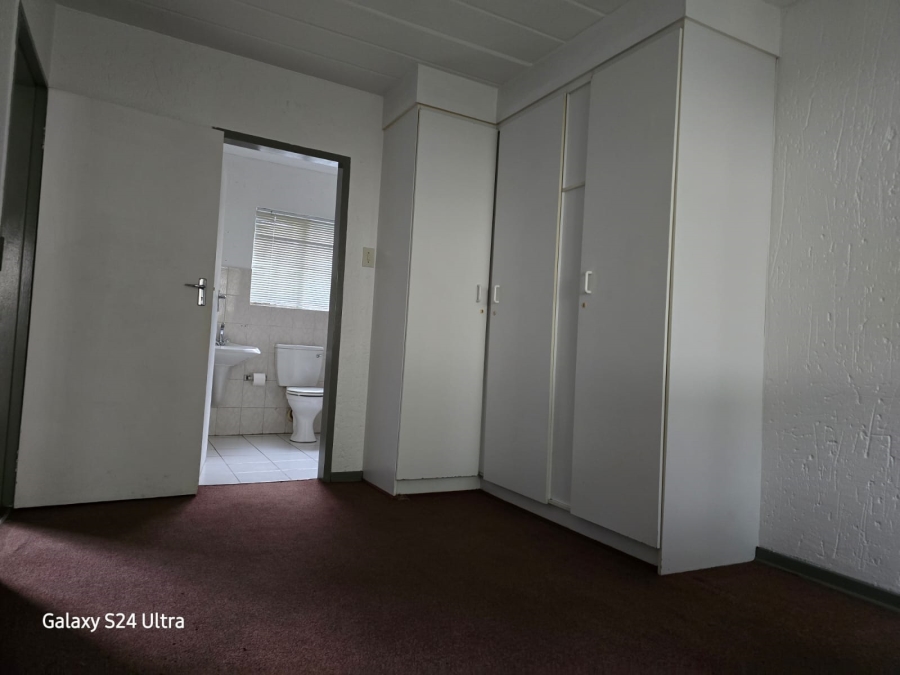 1 Bedroom Property for Sale in Union Gauteng