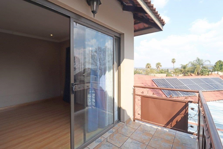 4 Bedroom Property for Sale in Marais Steyn Park Gauteng