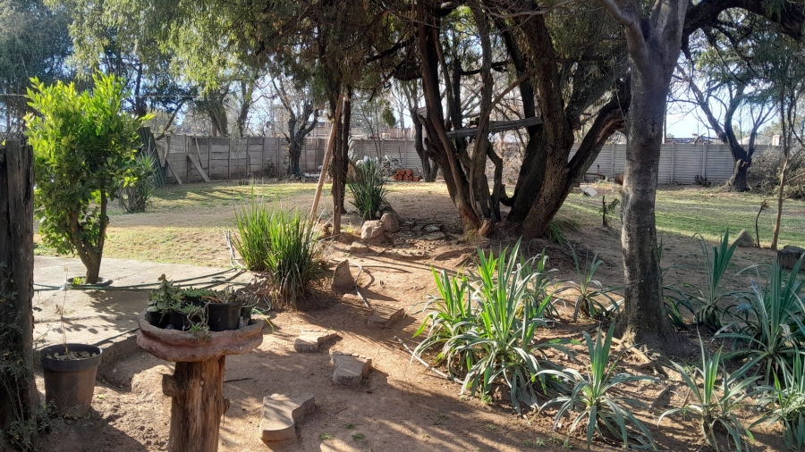 3 Bedroom Property for Sale in Theoville Gauteng