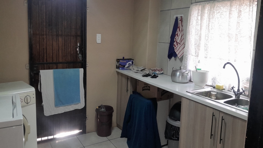 3 Bedroom Property for Sale in Theoville Gauteng