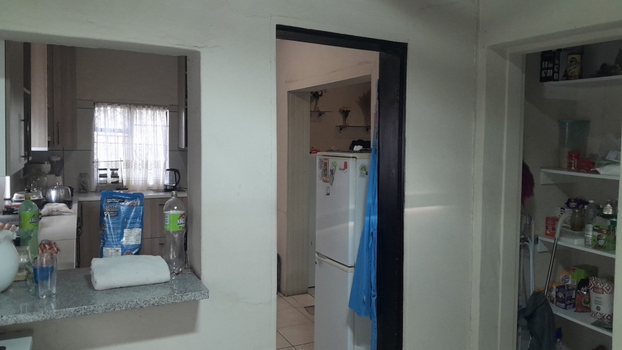 3 Bedroom Property for Sale in Theoville Gauteng