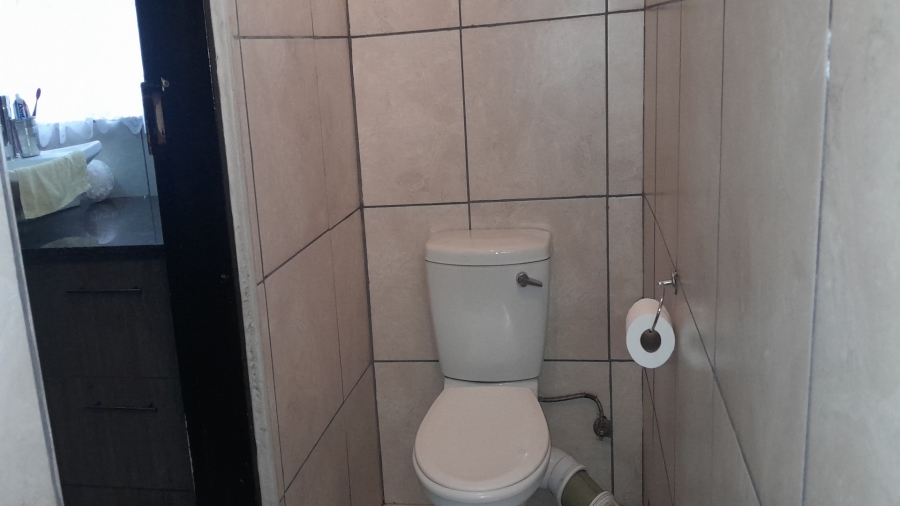3 Bedroom Property for Sale in Theoville Gauteng