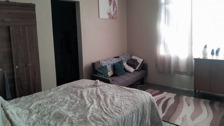 3 Bedroom Property for Sale in Theoville Gauteng