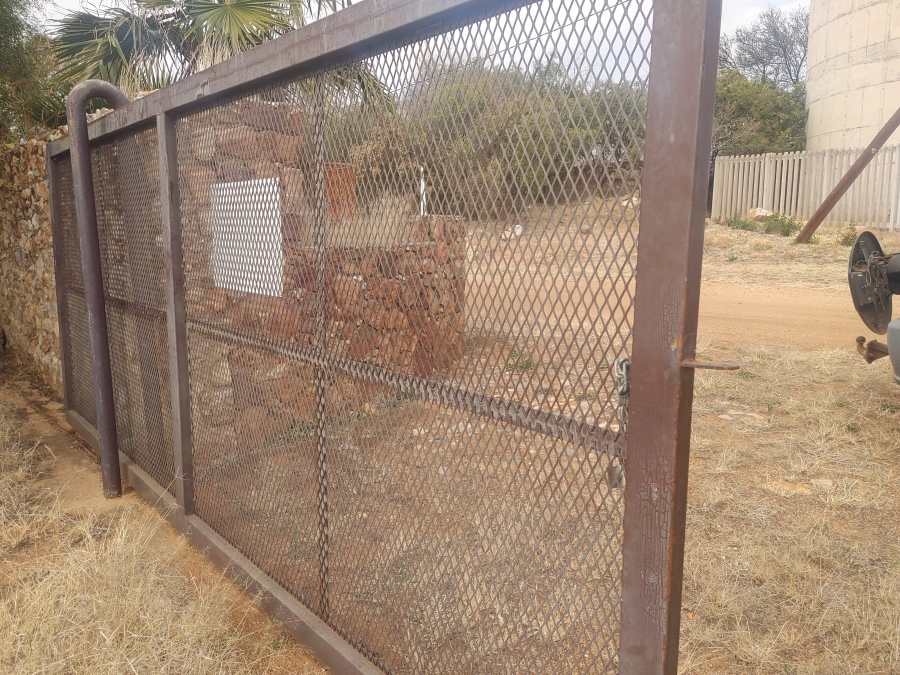 0 Bedroom Property for Sale in Vaaloewer Gauteng